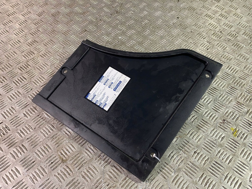 Купить Lexus rx 450h 2020 крышка коробка аккумулятор 6499348131