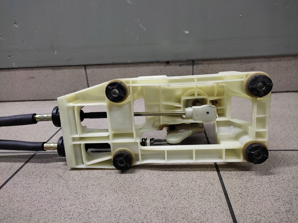 фото №6, Kia rio ii 1.6 выборщик домкрат переключения передач