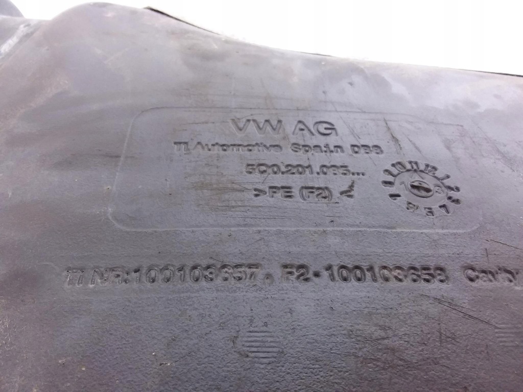 фото №5, Seat leon iii бак bak топлива заливная горловина 5q0201085