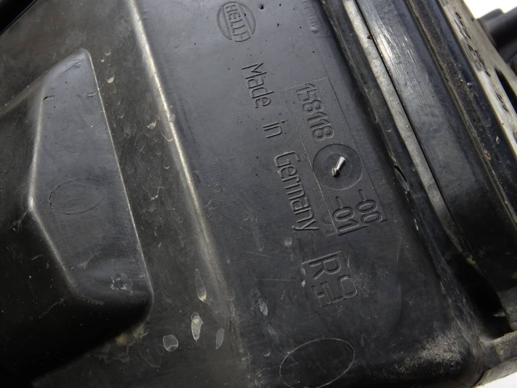 фото №7, Фара лампа перед правая audi a8 d3 02-09