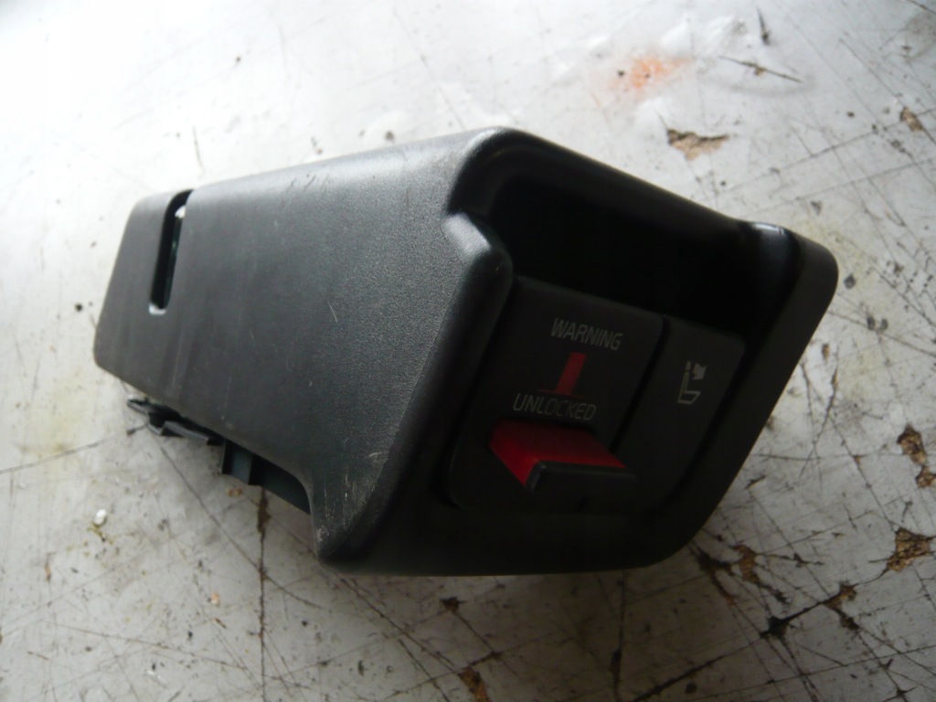 Купити Замок сидіння y285 volvo