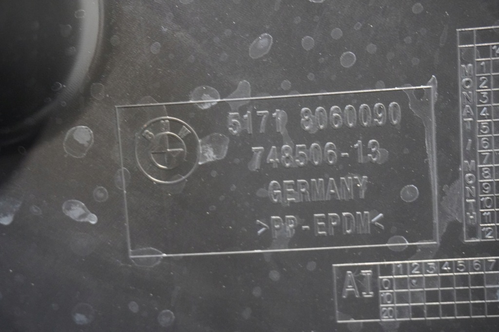 Купить Подкрылок передние bmw m8 f91 f92 f93 8060089 8079991 8060087