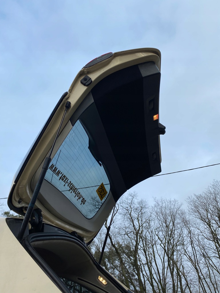 фото №6, Mercedes w213 kombi - задняя крышка багажника багажника комплектная - электрическая - 2018r