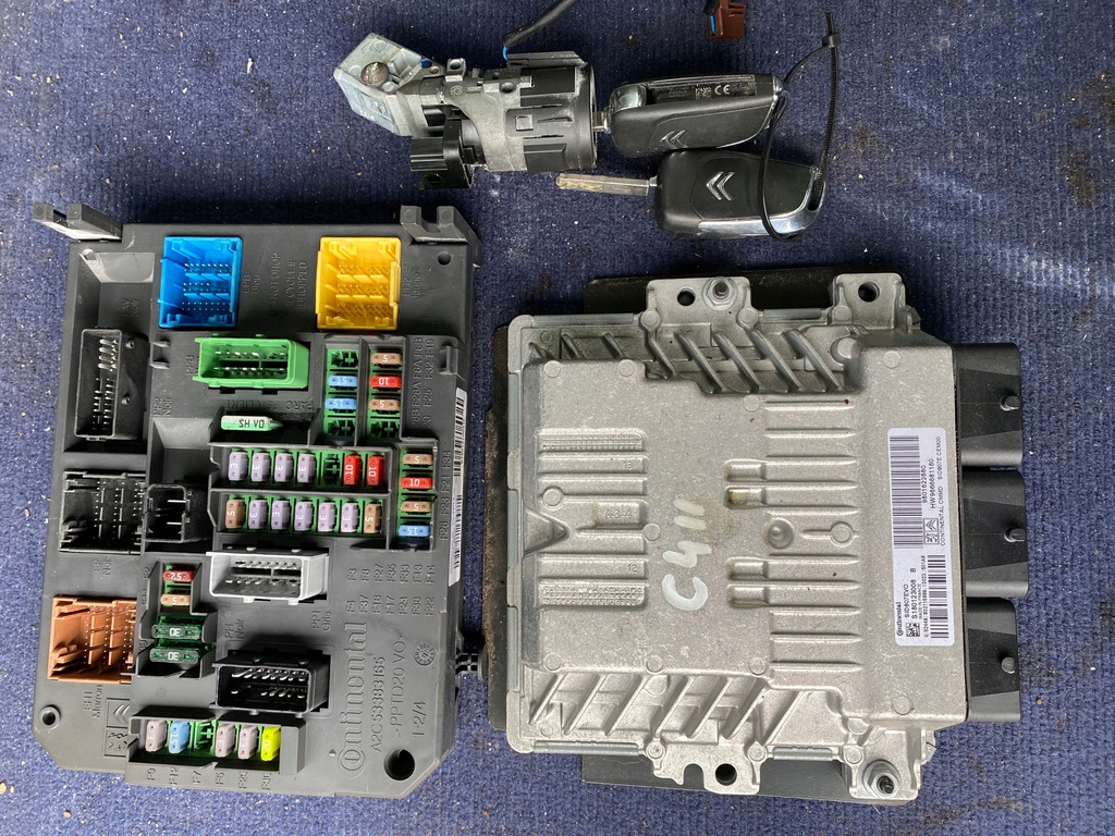 фото №1, Набір стартовий бортовий комп'ютер citroen c4 ii b7 1,6 ehdi