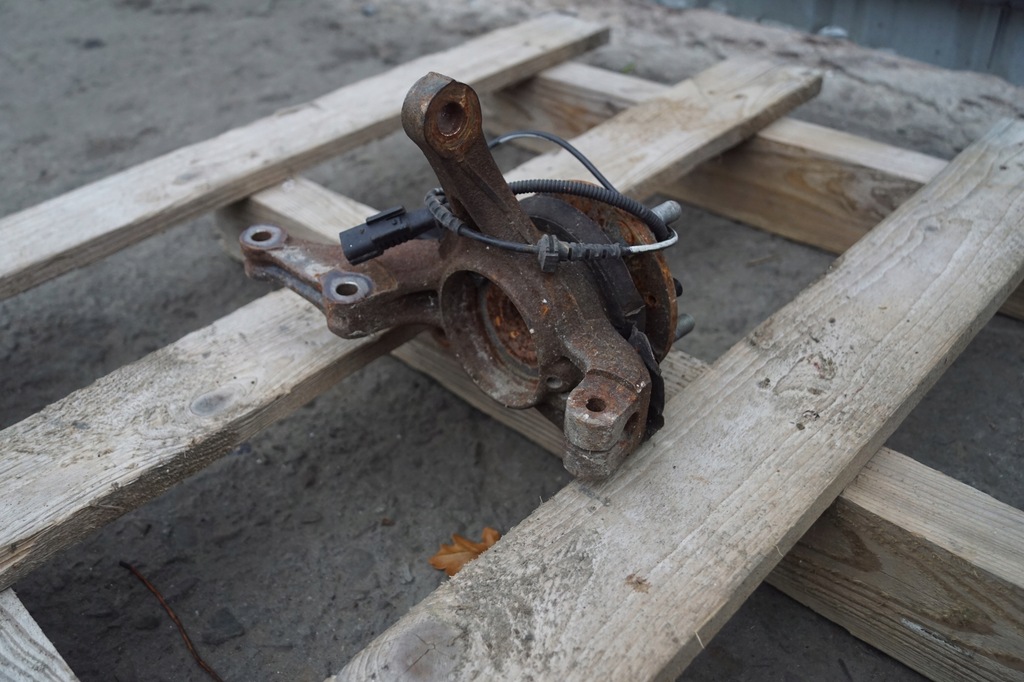 фото №6, Поворотный кулак ступица правый перед kia picanto iii