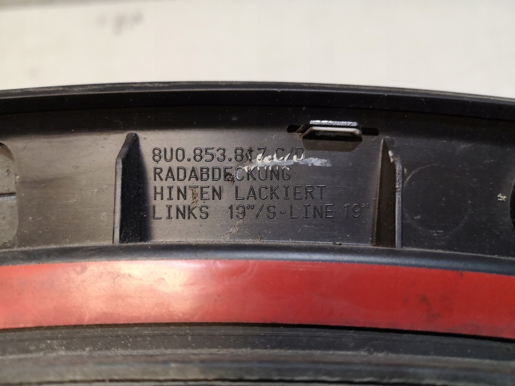 фото №9, Молдинг крыла правый задняя audi q3 s-line 8v0