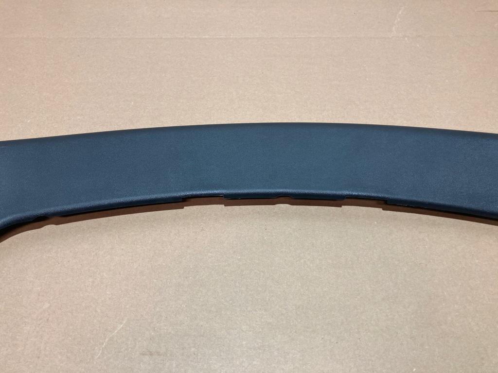 фото №3, Молдинг захист багажника верхній tesla model 3