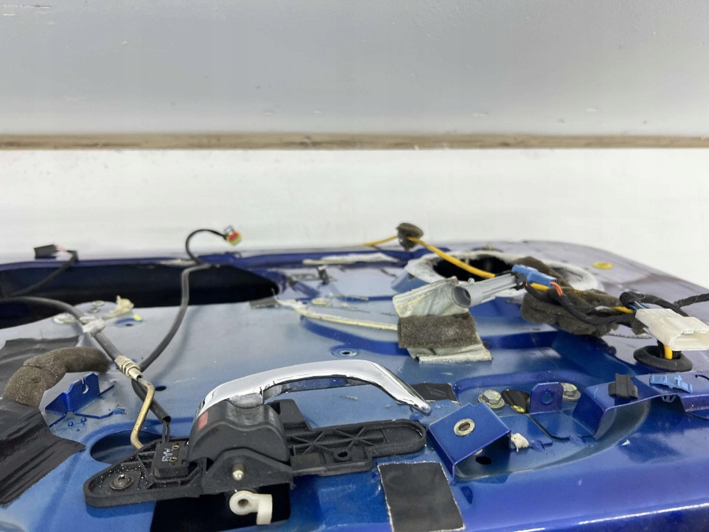 фото №7, Maserati gransport 4200 gt двері перед праве