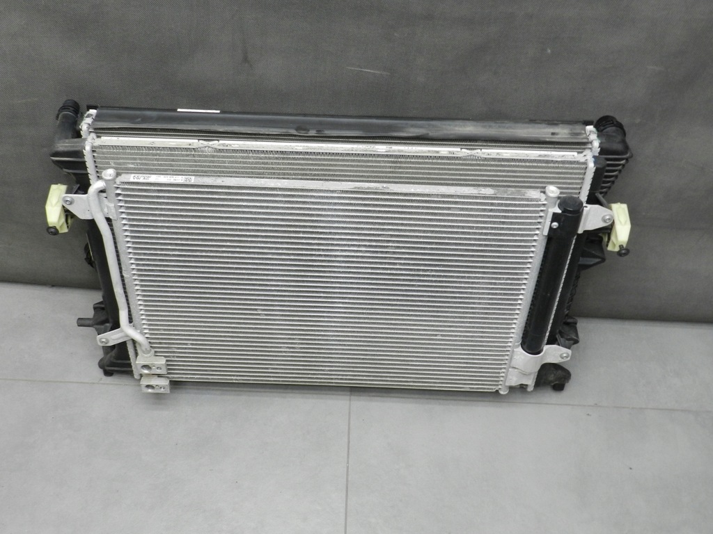 фото №1, Vw jetta 5c 2.0 tdi набір радіатор вентилятори