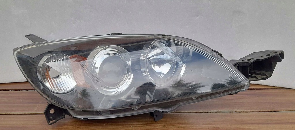 фото №1, Лампа правая mazda 3 bk 1157na