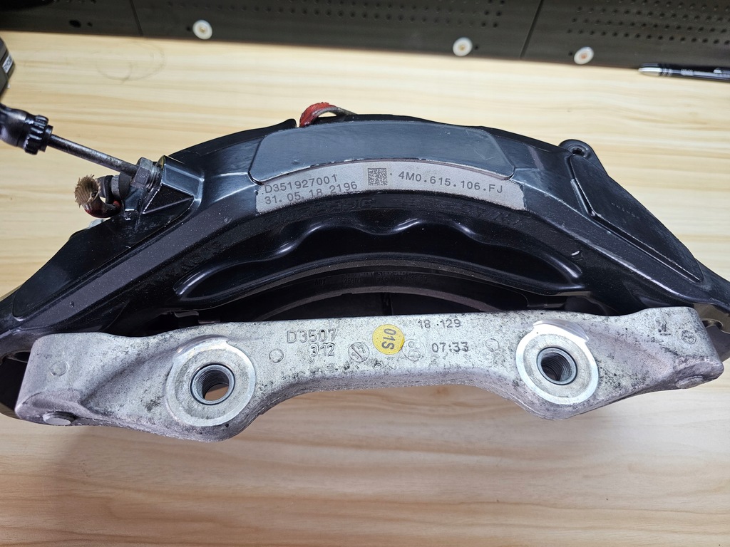 фото №4, Супорт гальмівний audi sq7 4m0615105fj 4m0615106fj