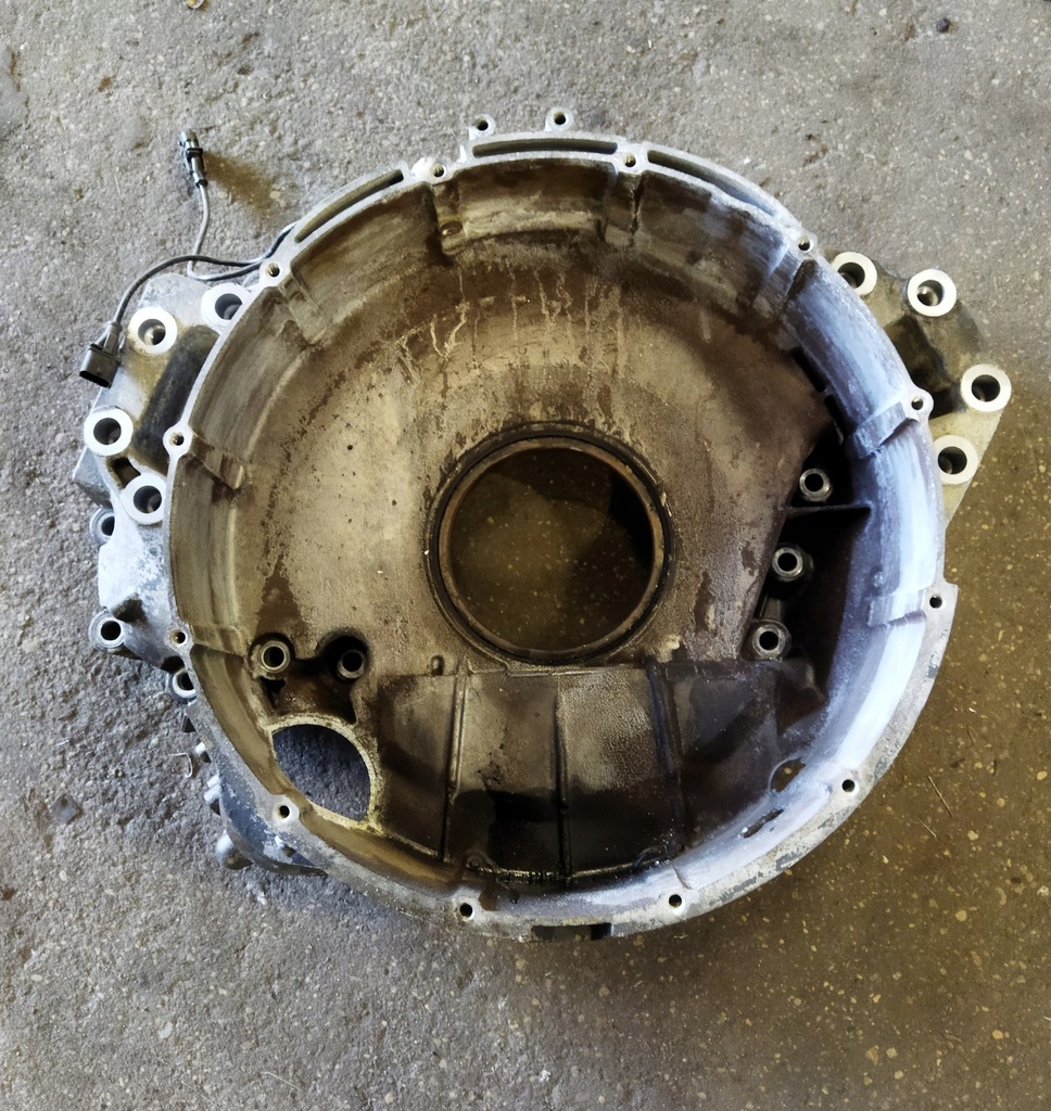 фото №1, Корпус розподільного валу колеса маховика daf 1695375