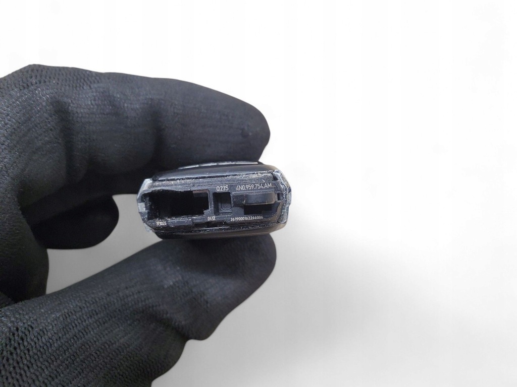 фото №6, Audi q7 4m 2020 ключ / карта зажигания