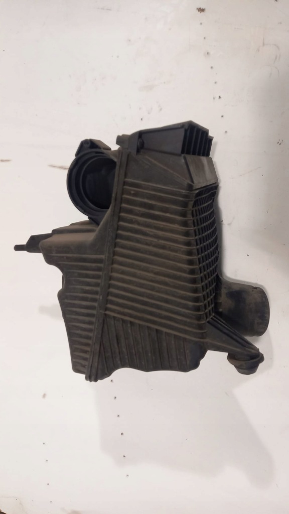 фото №1, Renault scenic ii megane ii корпус фільтра повітря 8200369755 !!!