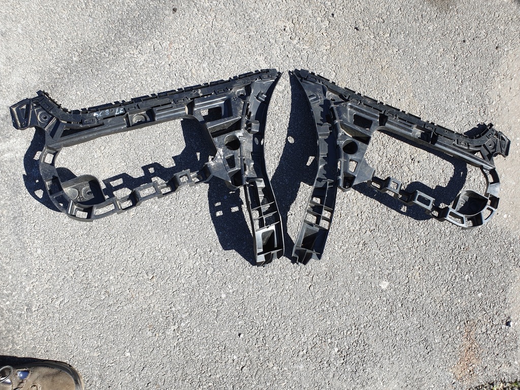 фото №1, Volkswagen оригинальный номер 3c8807394e направляющая