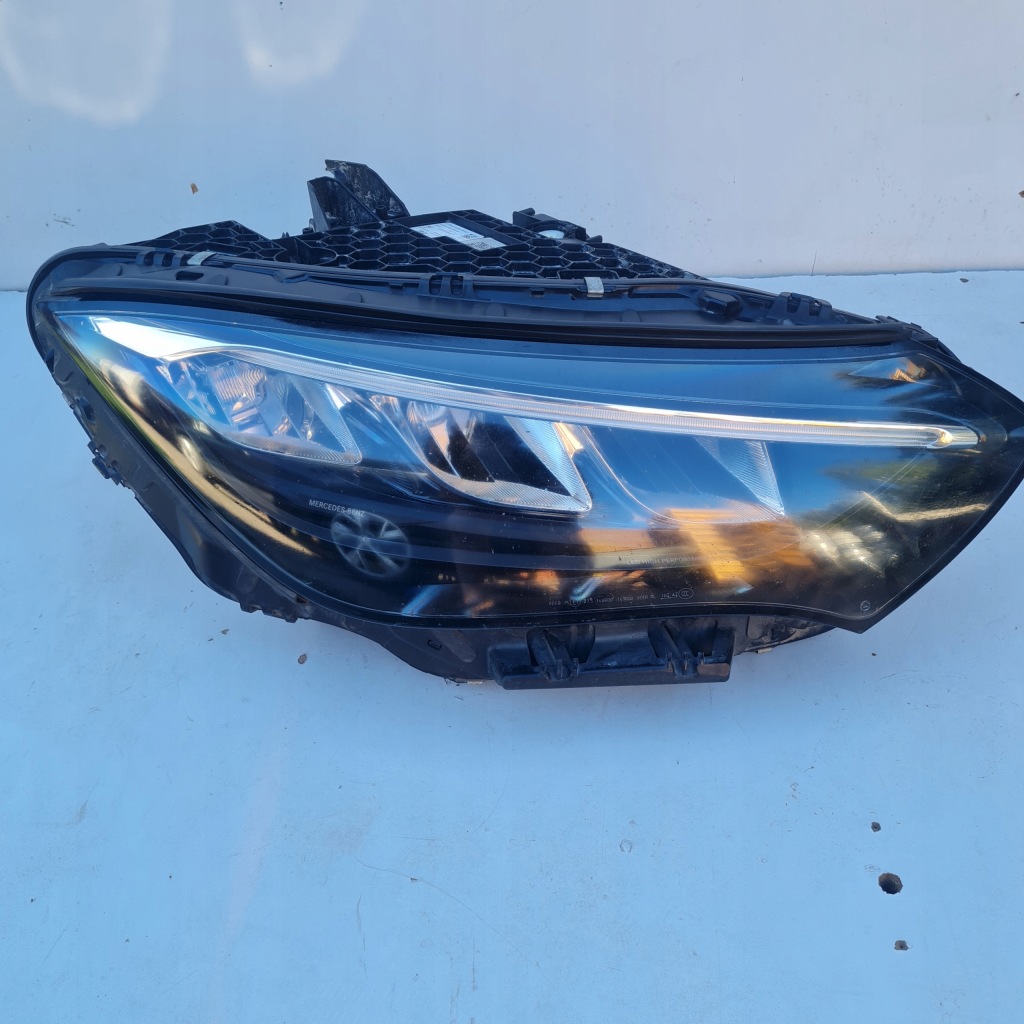 Купити Mercedes eqe w295 full led лампа права перед