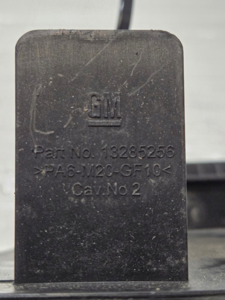 Opel corsa d 1.3 cdti основание аккумулятор 13296473 Недорого