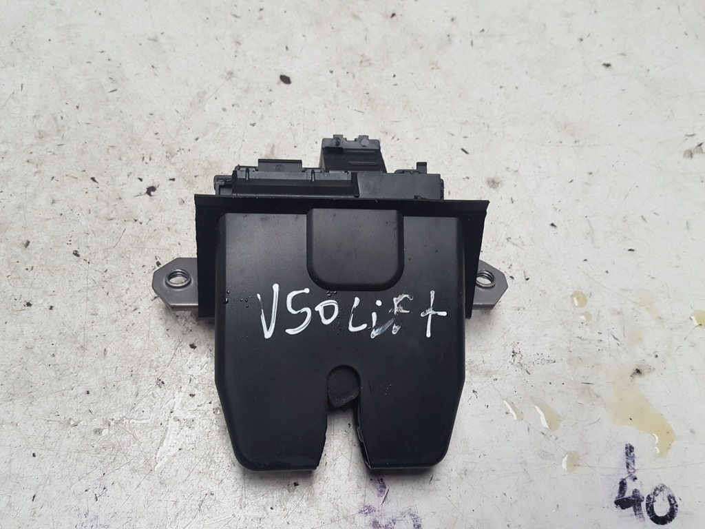 фото №1, Volvo v50 lift 07-12r замок кришки багажника задня