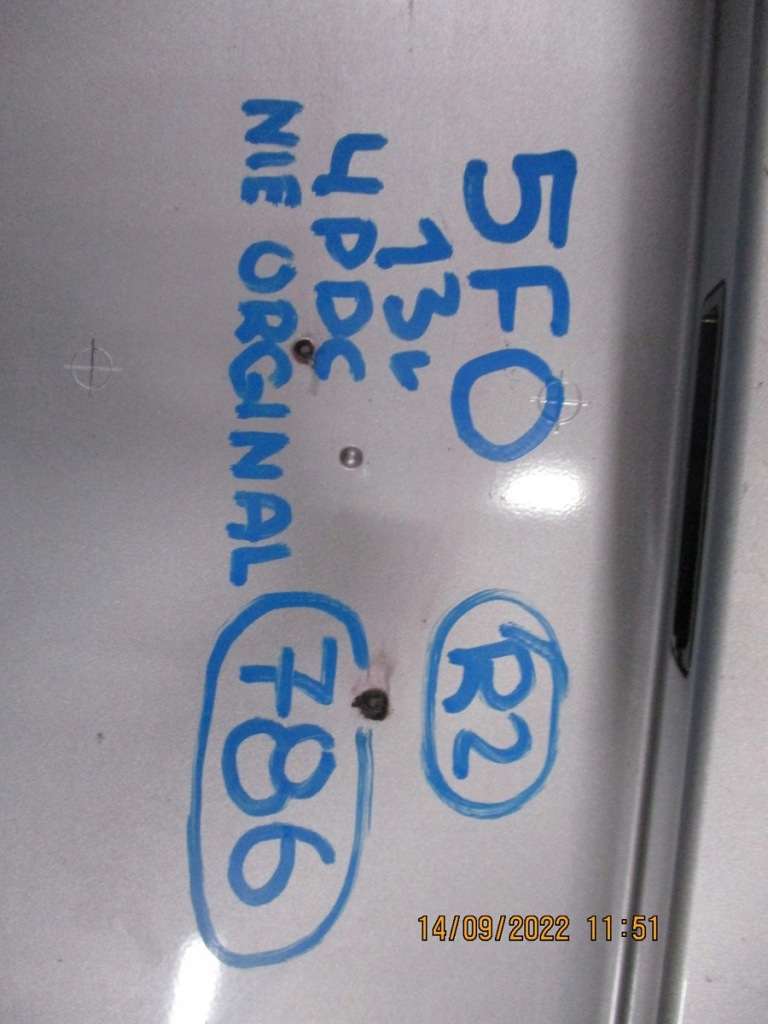 Бампер seat leon 3 5f0 4x pdc задний  задний Цена