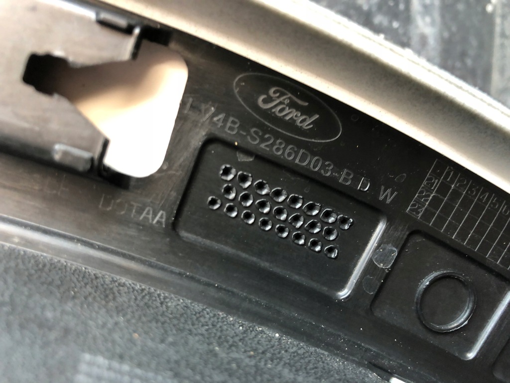 фото №5, Молдинг крила лівий задня ford kuga mk3