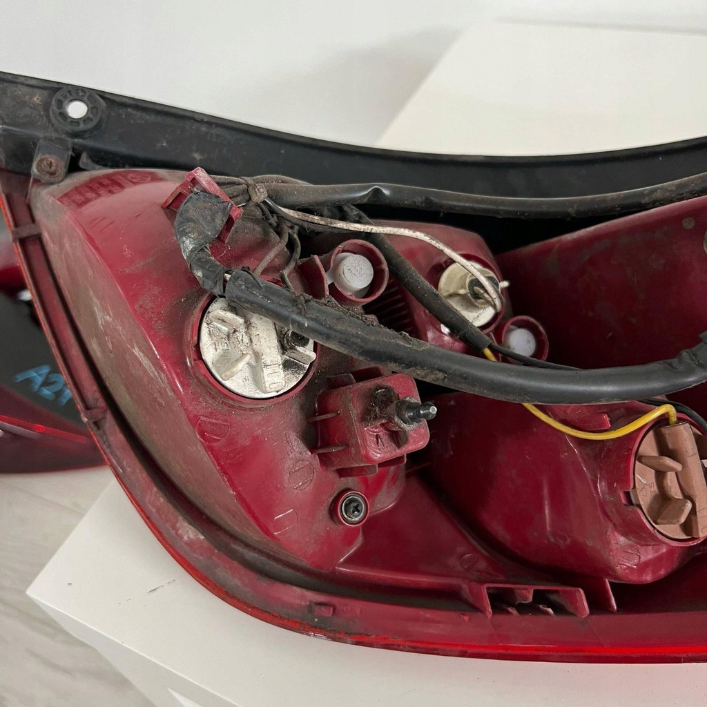 фото №8, Hyundai i20 лампа ліва задня задня 924011j000