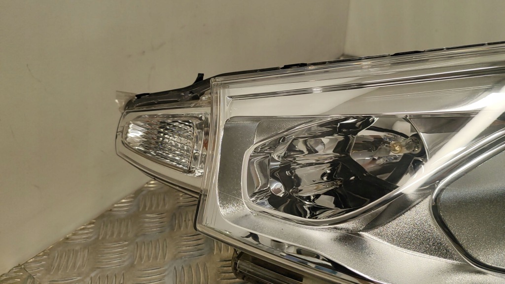 фото №5, Citroen c4 aircross 2015 левая сторона лампа передняя