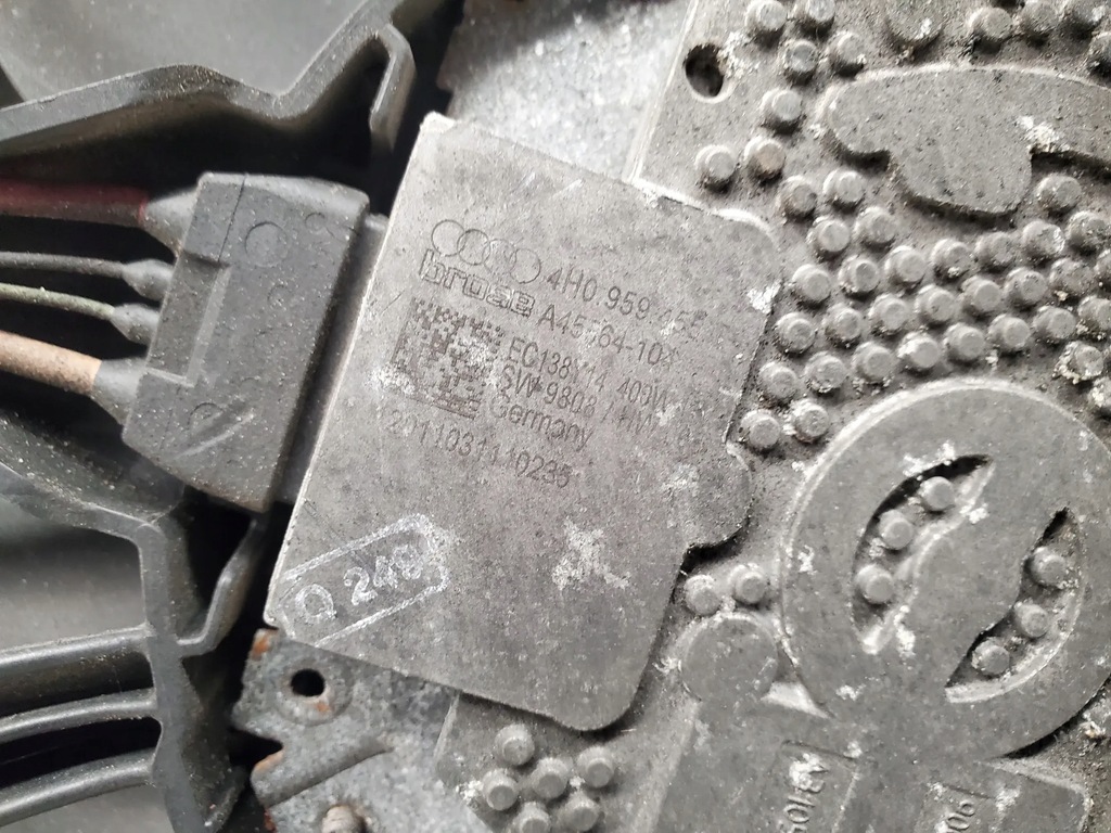 фото №10, Audi a6 s6 c7 4g 4h0121003l с передний вентиляторы