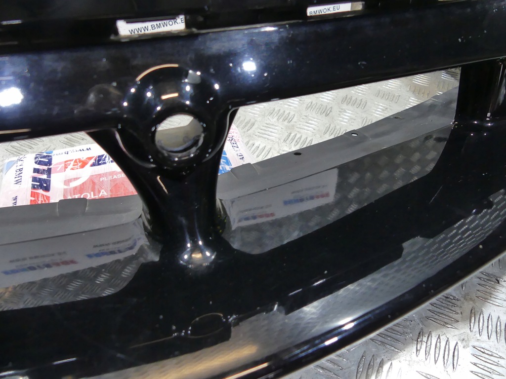 фото №8, Mclaren artura бампер перед накладка канал воздуха / оригинал