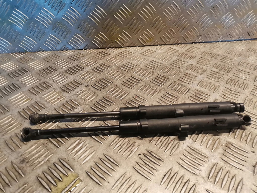 фото №1, Bmw 7 e38 левая сторона привод капот