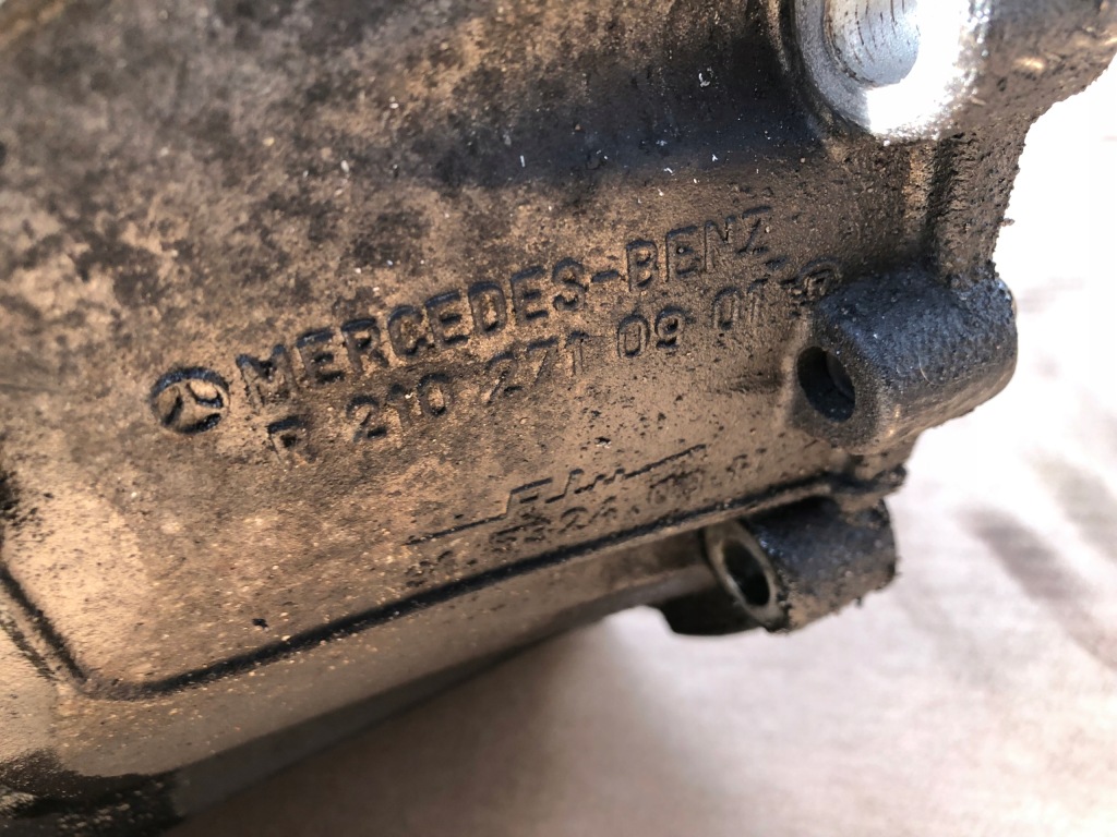 Коробка передач передач 2.5 mercedes-benz w202 cklasa r1402712601 r2102710901 autom в Украине
