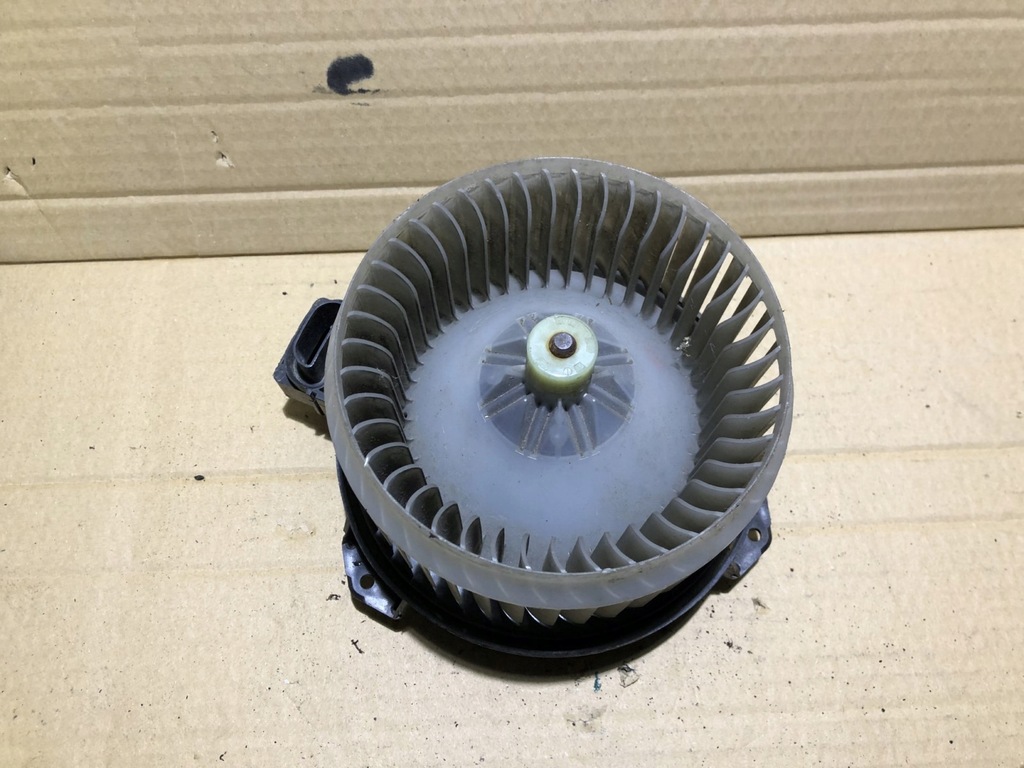 фото №1, Вентилятор обдув повітродувка toyota yaris ii 272700-0311