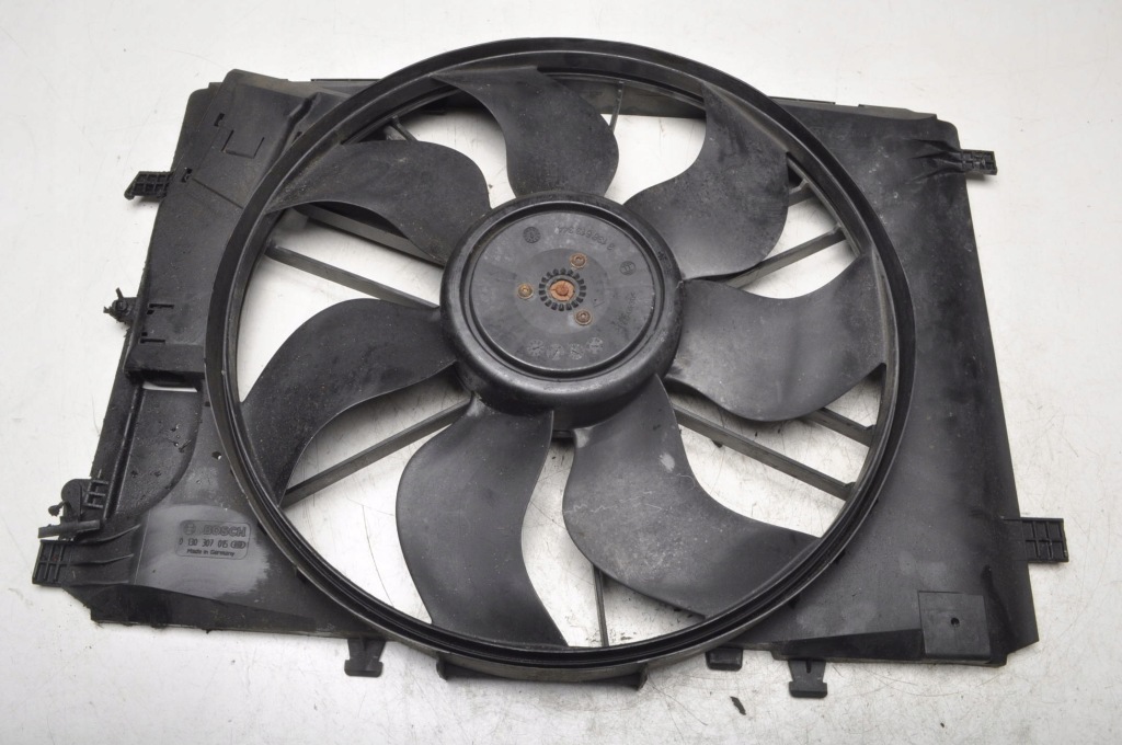 фото №1, Mercedes w204 2.2 вентилятор радиатора 0130307015