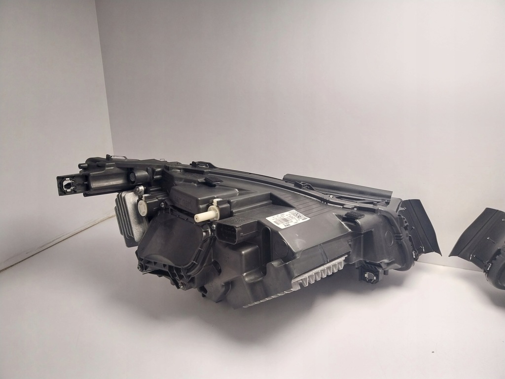 фото №11, Bmw i3 i01 lci lift лампа левая правая перед передняя full led europa nowa