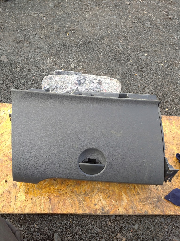 фото №1, Бардачок kangoo ii 681083048r