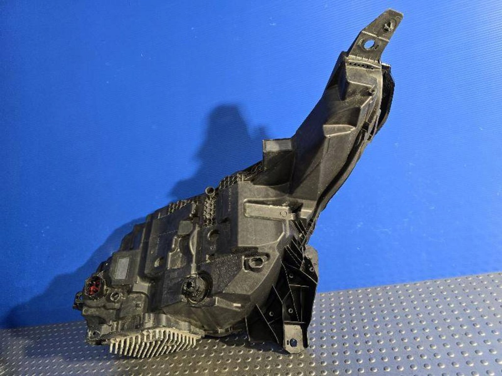 фото №12, Land rover range rover velar l560 j8a2-13w029-le лампа передняя перед правая