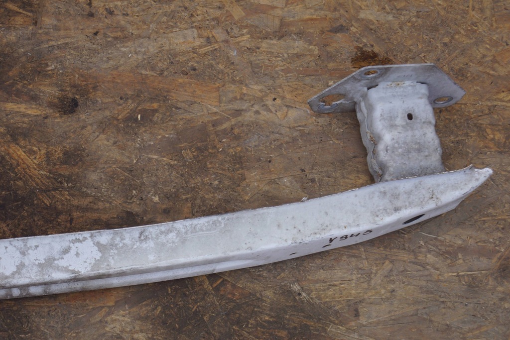 фото №7, Peugeot 208 i балка бампера задня y945