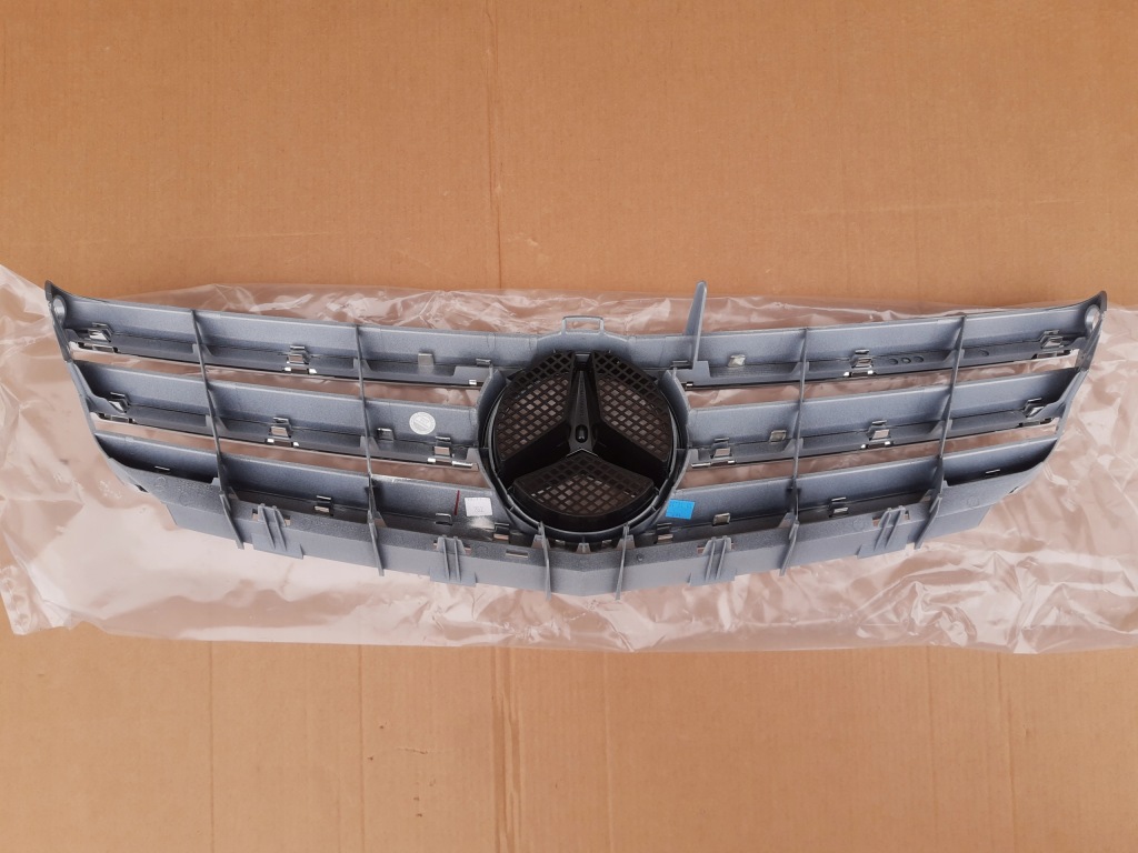 Mercedes a w169 рестайлінг  решітка радіатора решітка радіатора nowa оригінальна a1698881360 a1698801583 Київ