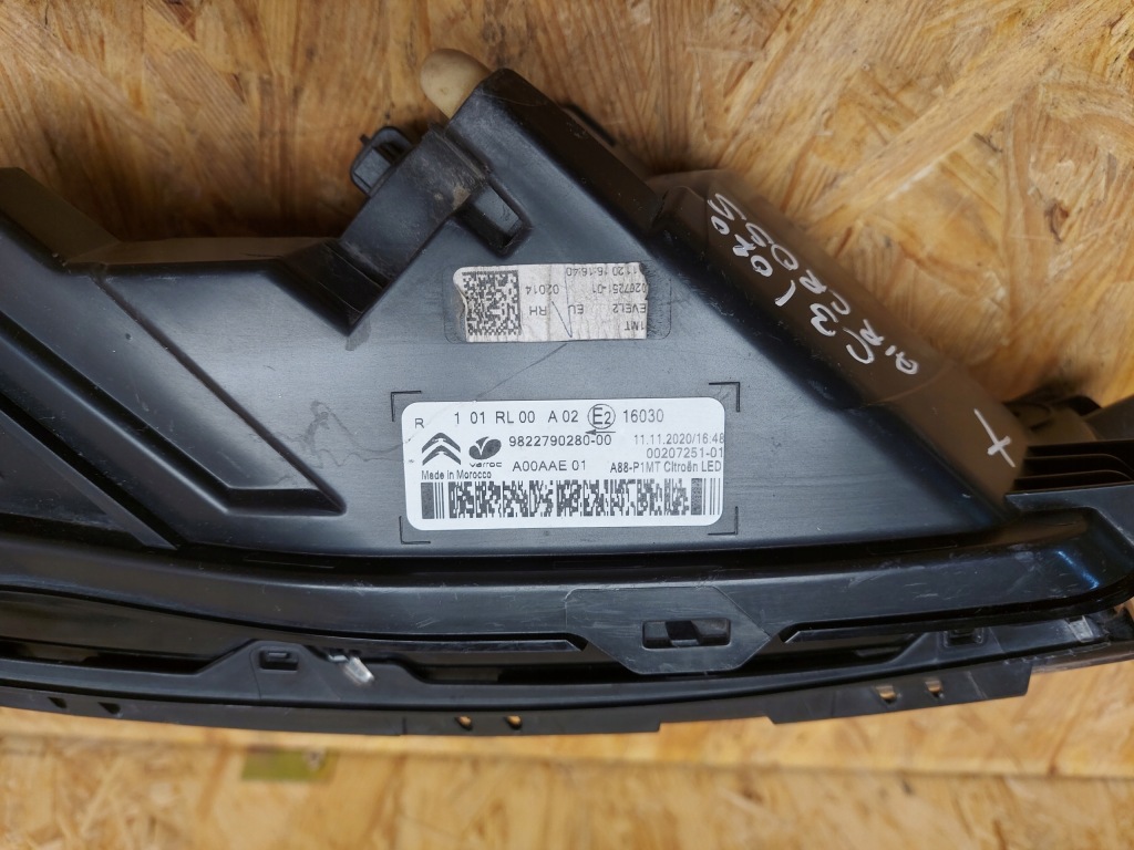 фото №9, Citroen c3 aircross 2017- правая передняя лампа drl led 9822790280