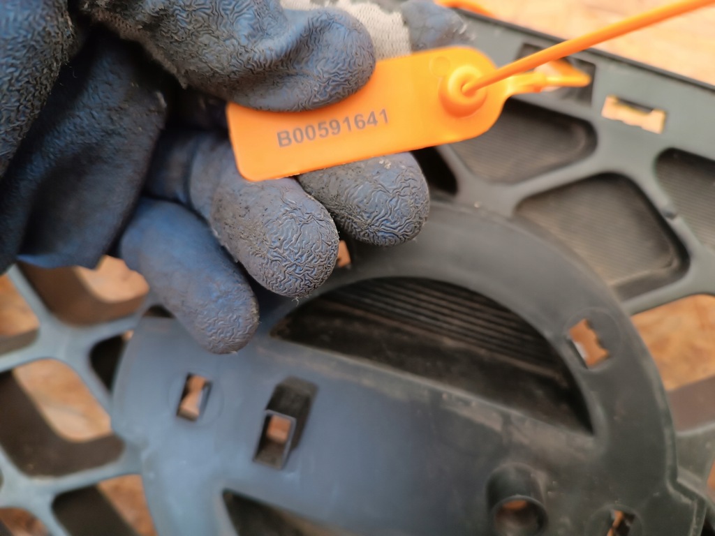 фото №11, Решётка решётка радиатора решётка радиатора бампера перед 2310eb400 nissan navara d40