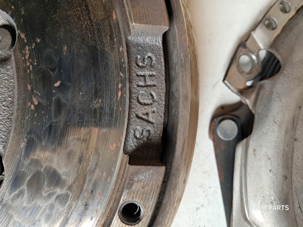 фото №15, Citroen c4 cactus 1.2 thp зчеплення колесо двомасовий диск притиск