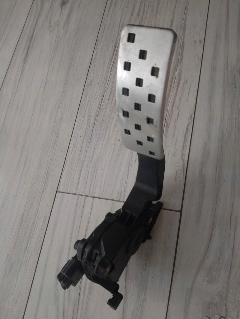 фото №1, Педаль газу renault captur clio iv lift 1.2tce 180026380r