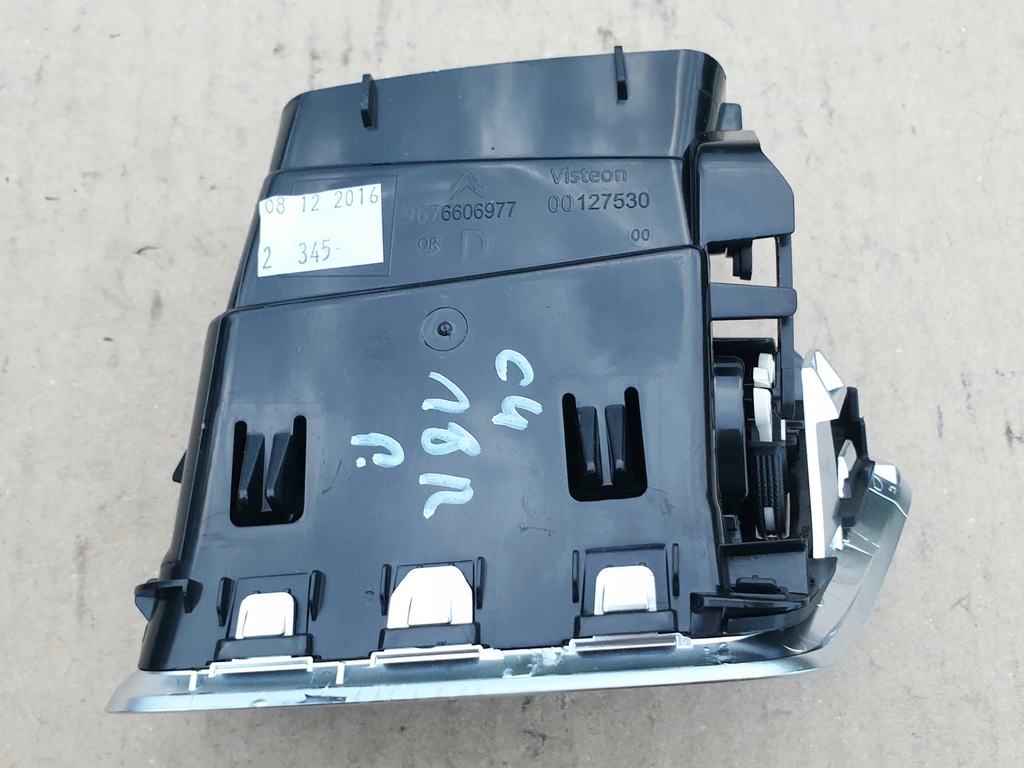 фото №8, Решётка обдув воздуха l/p citroen c4 ii 18r ds4