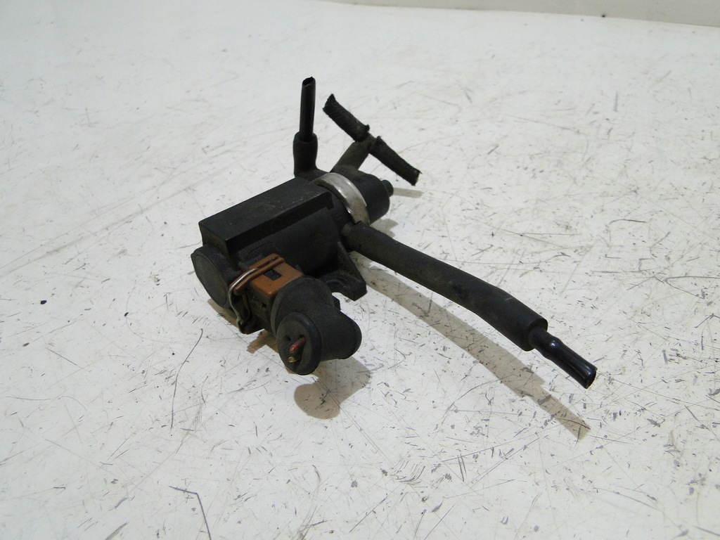 фото №4, Audi a2 1.4 tdi клапан вакуумa