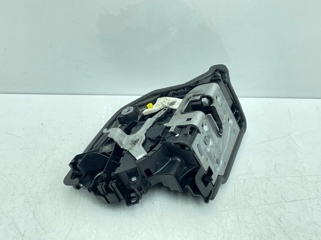 фото №1, Bmw 2 f46 2016 замок дверь задних