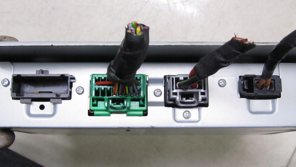 фото №3, Volvo v60 усилитель радио 31409935 10-