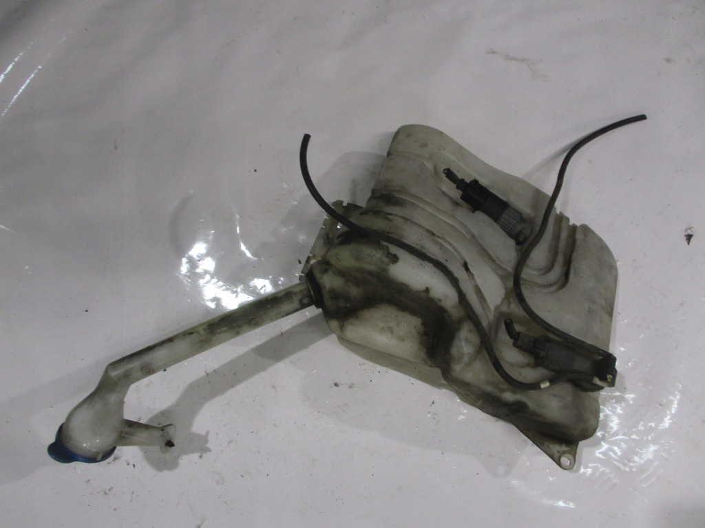 фото №1, Бачок омывателя qashqai j10 +2 28910jd900