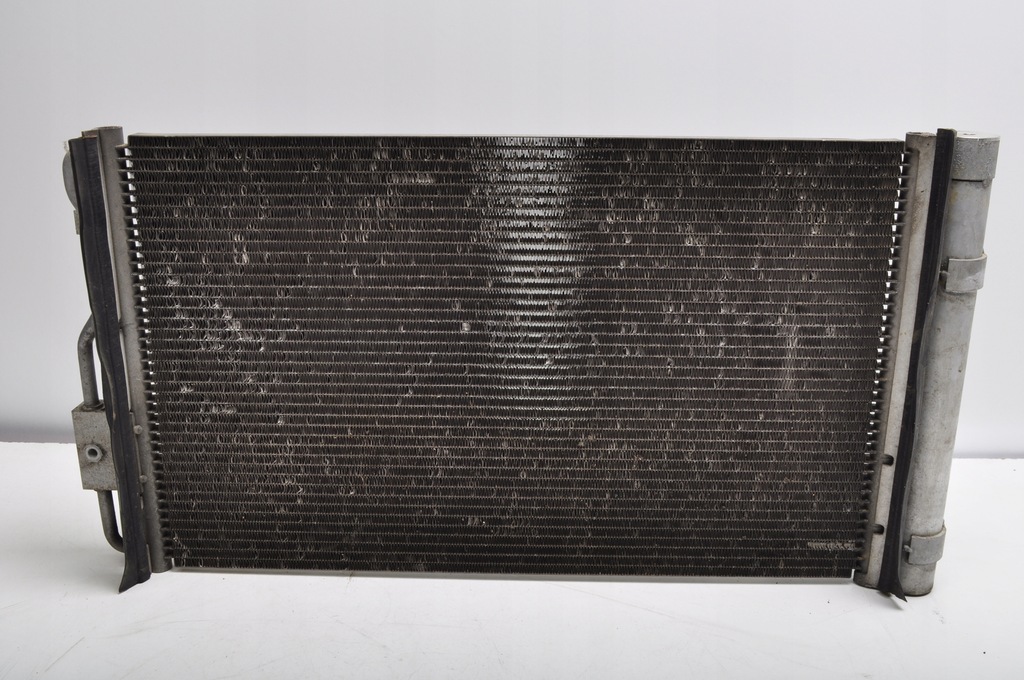 фото №7, Aston martin db11 4.0 радиатор кондиционера hy53-19710-ac