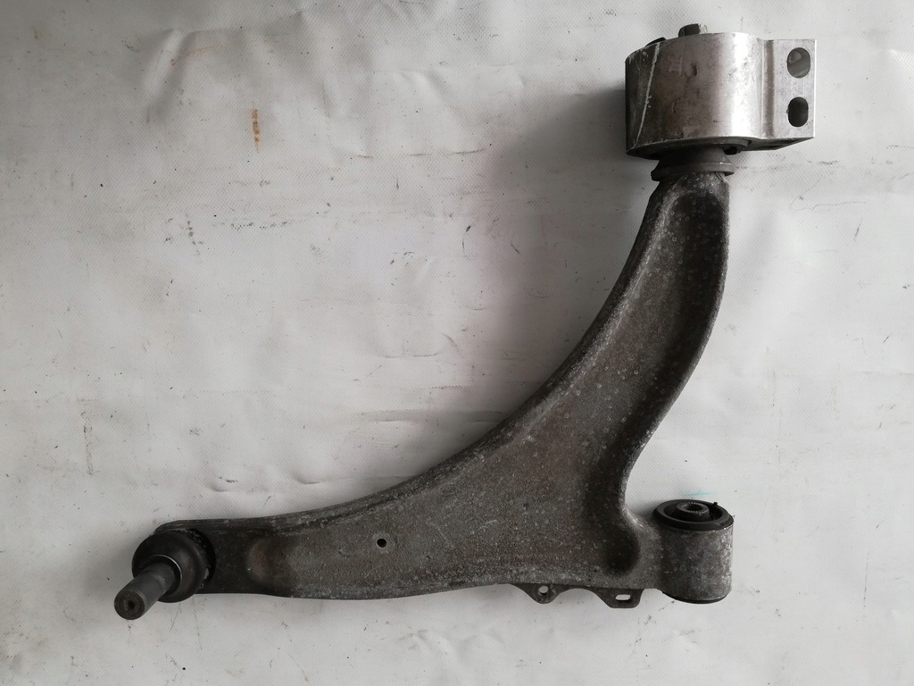 фото №1, Рычаг правый перед opel insignia a 22792989