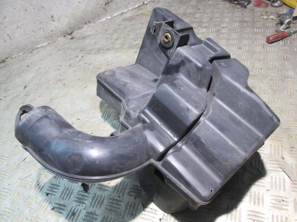 фото №1, Корпус фильтра воздуха ford c-max focus 2.0 tdci