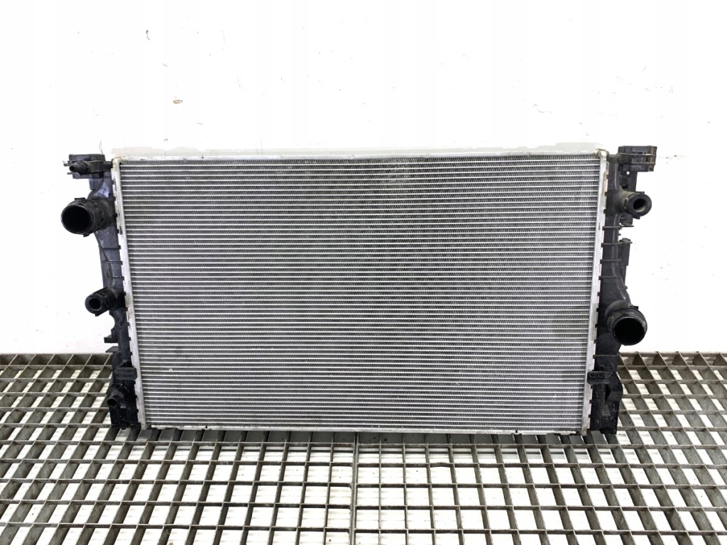 фото №2, Радиатор воды bmw g30 2.0 190km 8472247 радиатор